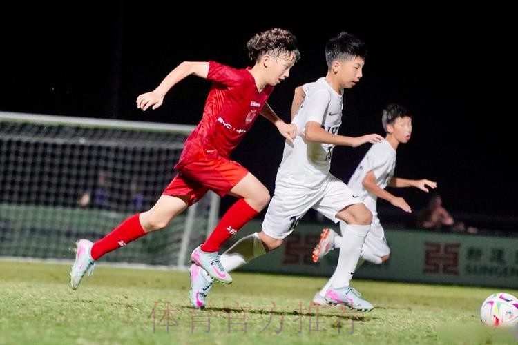琼中男足十年磨一剑,从中青赛向中冠进发 琼中男足十年磨一剑,从中青赛向中冠进发